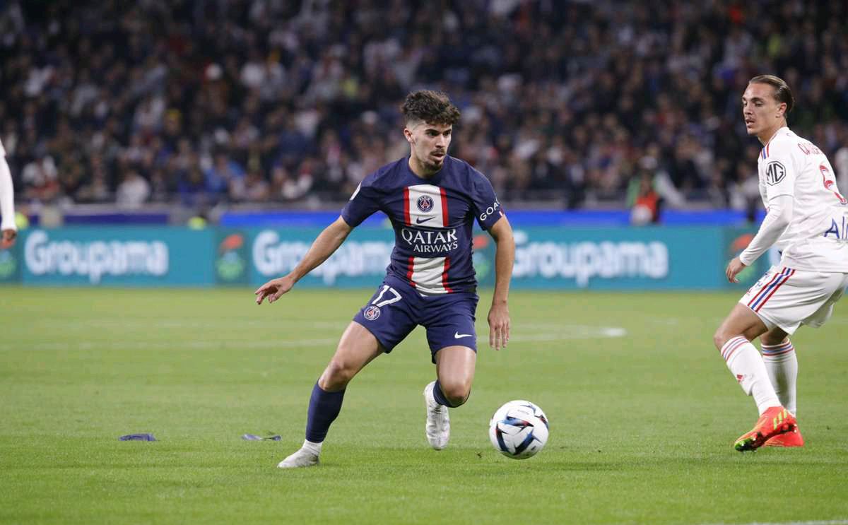 为众多年轻 为众多年轻