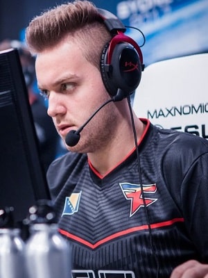 DOTA2
